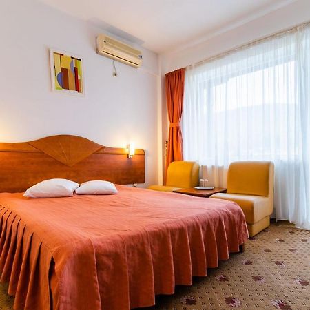 Hotel President Băile Olăneşti Екстериор снимка