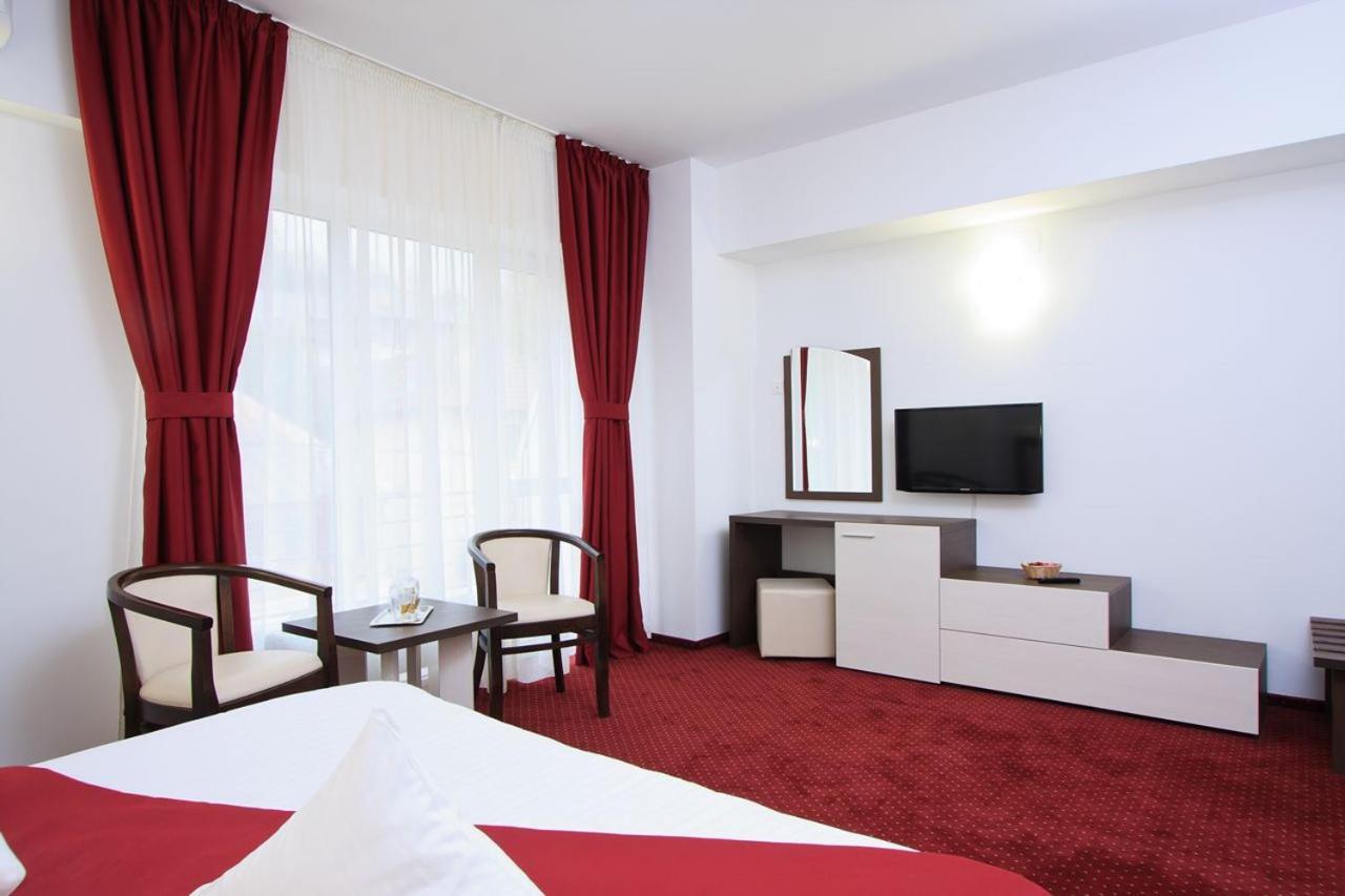 Hotel President Băile Olăneşti Екстериор снимка